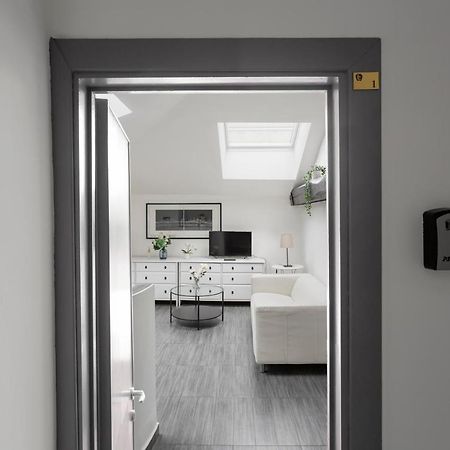 2 Bedroom 2 Bathroom Apt - Duomo 1 米兰 外观 照片